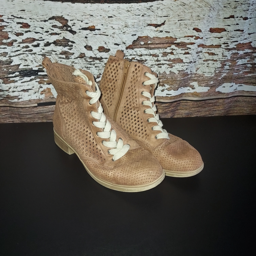 Women's Tan Ankle Boots